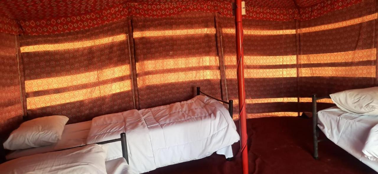 Готель Bedouin Nights Camp Al Wasil Екстер'єр фото